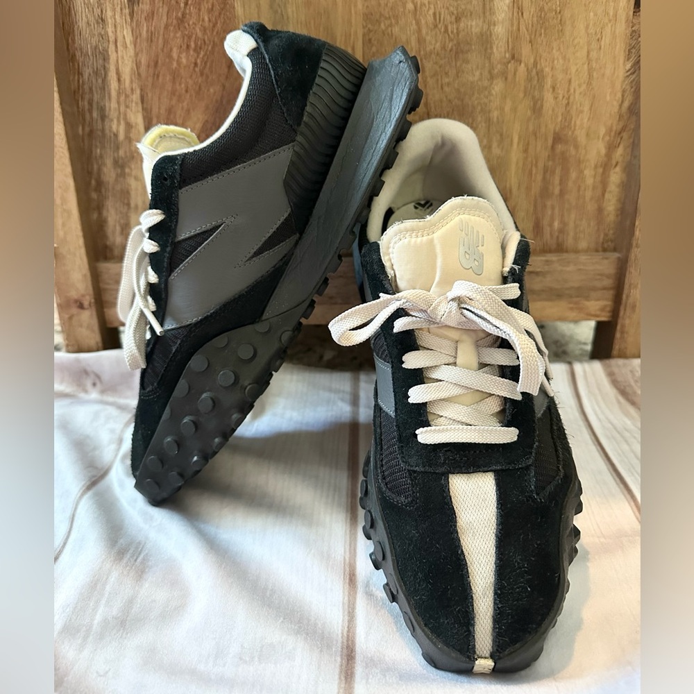 New Balance XC-72 Black Moonbeam Men’s 8.5 Women’s 10